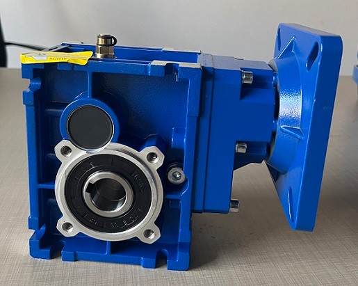 艾思捷技術教您蝸輪蝸桿減速機怎么選一款合適的伺服電機配套？ (4).jpg